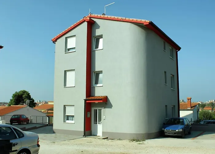 With A Parking Space - 7034 Apartment Pula