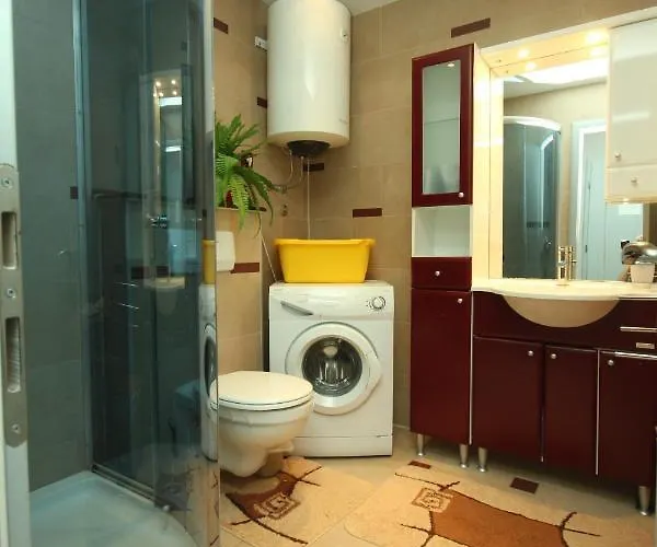 With A Parking Space - 7034 Lägenhet Pula